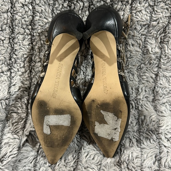 Ivanka Trump Size 5 Snakeskin Black Heels - Picture 5 of 7
